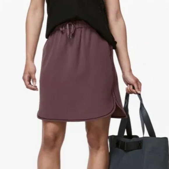 lululemon athletica Dresses & Skirts - Lululemon On The Fly Skirt